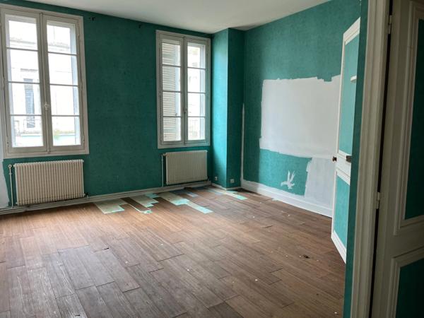 Maison 280 m² à rafraichir hyper centre Libourne