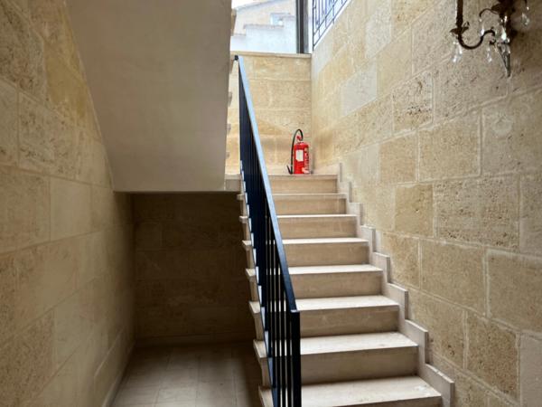 Maison 280 m² à rafraichir hyper centre Libourne