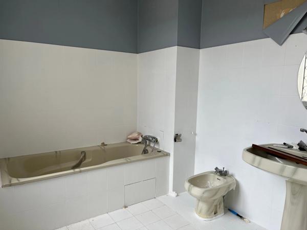 Maison 280 m² à rafraichir hyper centre Libourne