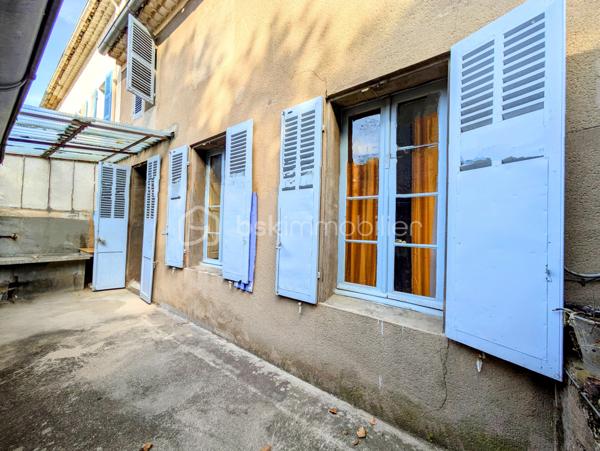 Maison de village de 182 m²