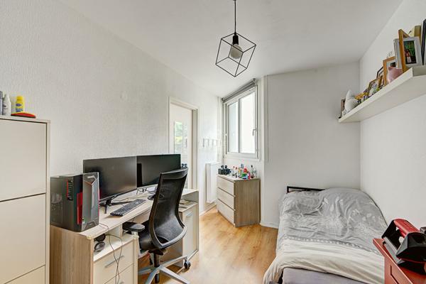 Appartement Saint Germain En Laye 3 pièce(s) 69.42 m2 280 000 € **  - Référence  18660