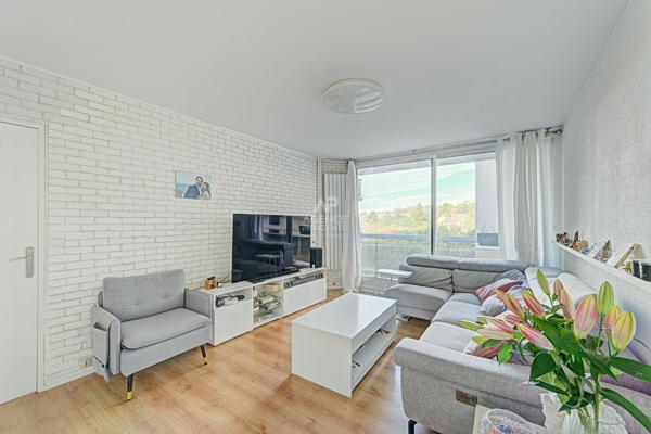 Appartement Saint Germain En Laye 3 pièce(s) 69.42 m2 280 000 € **  - Référence  18660