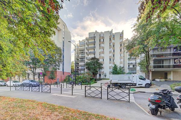 Appartement Saint Germain En Laye 3 pièce(s) 69.42 m2 280 000 € **  - Référence  18660