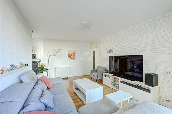 Appartement Saint Germain En Laye 3 pièce(s) 69.42 m2 280 000 € **  - Référence  18660