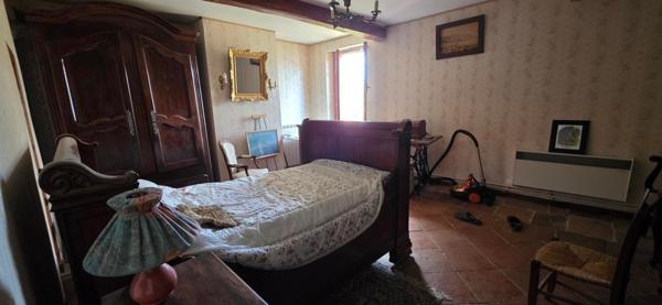 Maison 193 m² divisé en 2 habitations sur 3690 m² de jardin