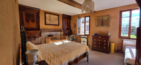 Maison 193 m² divisé en 2 habitations sur 3690 m² de jardin