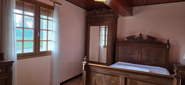 Maison 193 m² divisé en 2 habitations sur 3690 m² de jardin