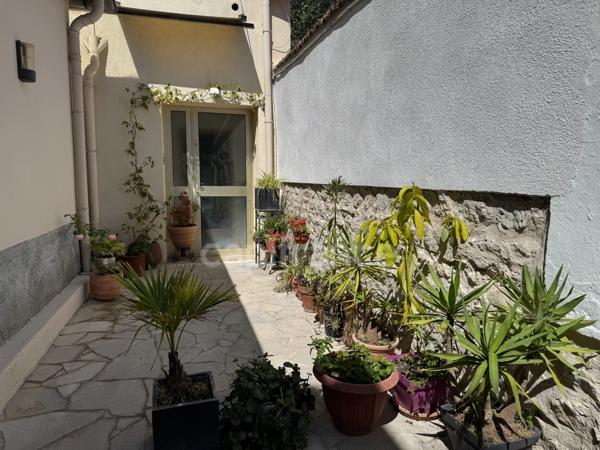À VENDRE – GRAND LOCAL COMMERCIAL – NICE VALROSE – 164 m² – TERRASSE / 2 PARKINGS
