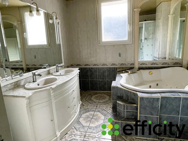 Maison 5 pièces - 179 m²