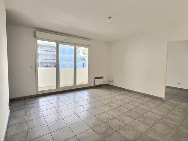 Coeur Longchamp- Résidence récente- T3 de 57 m2 avec terrasse de 10 m2, parking et cave