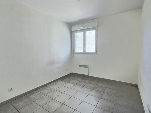 Coeur Longchamp- Résidence récente- T3 de 57 m2 avec terrasse de 10 m2, parking et cave