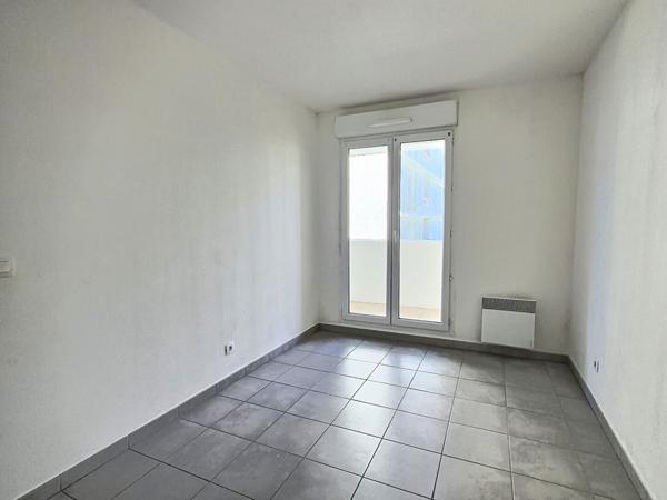 Coeur Longchamp- Résidence récente- T3 de 57 m2 avec terrasse de 10 m2, parking et cave