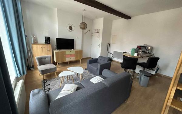 Appartement à louer    3 pièces •  La Fère