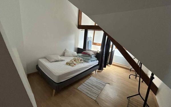 Appartement à louer    3 pièces •  La Fère