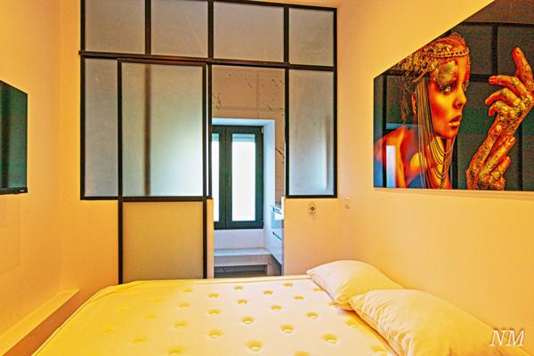 Sainte-Maxime (83120) Luxueux appartement T3 rénové vue mer panoramique centre Sainte-Maxime