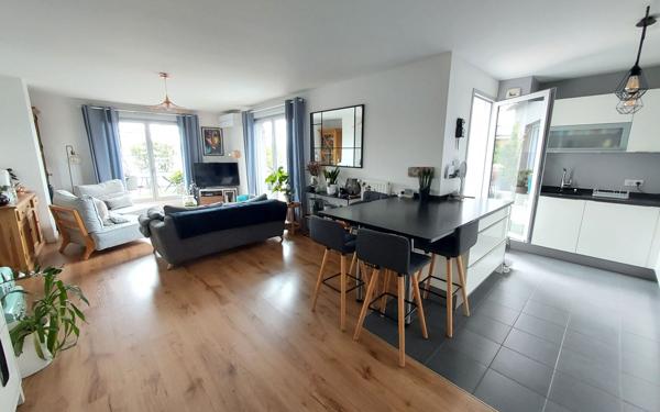 Appartement à vendre    5 pièces • 104,54 m2 Rosny-sous-Bois
