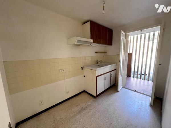 GRASSE, Rés. Les Jardins de Grasse - La Marjolaine. Appartement 3p au 4e ét. avec pking et cave.