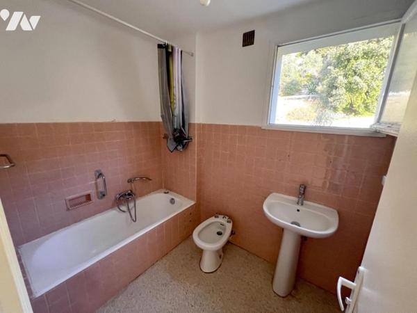 GRASSE, Rés. Les Jardins de Grasse - La Marjolaine. Appartement 3p au 4e ét. avec pking et cave.