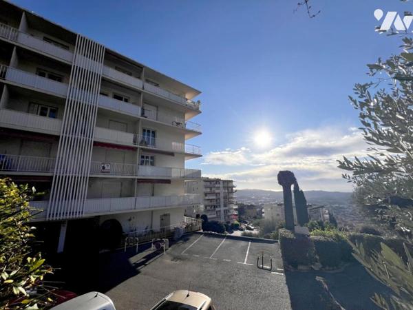 GRASSE, Rés. Les Jardins de Grasse - La Marjolaine. Appartement 3p au 4e ét. avec pking et cave.