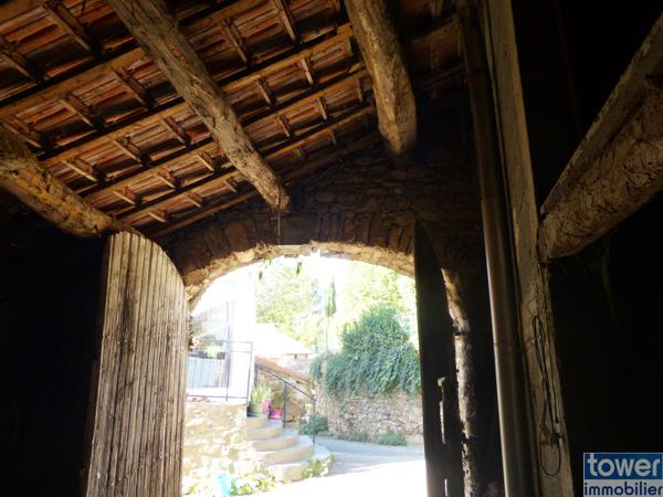 Propriete
                                                                                                                                                                                                                                                                                                                        3 pièce(s)                                                                                                                                                                                                          2 chambre(s)                                                                                                                                                                                                          55  m²