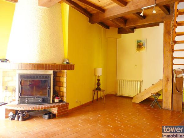 Propriete
                                                                                                                                                                                                                                                                                                                        3 pièce(s)                                                                                                                                                                                                          2 chambre(s)                                                                                                                                                                                                          55  m²