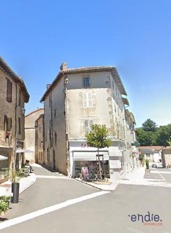 MAISON DE VILLE ET COMMERCE LOUE