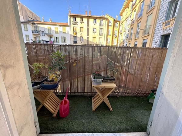 A VENDRE : NICE/LE PORT - Appartement F1 27.47 m2, Balcon