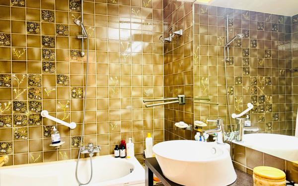 Appartement à vendre    3 pièces •  Nice