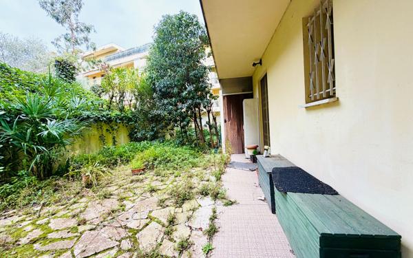 Appartement à vendre    3 pièces •  Nice