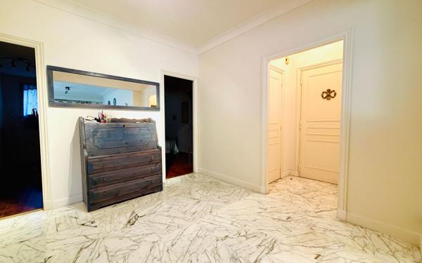 Appartement à vendre    3 pièces •  Nice