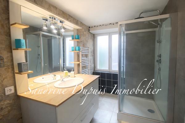 Saintes (17100) Maison de charme à l’esprit loft – Centre-ville à pied