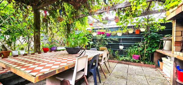 Maison familiale 5 pièces avec sous-sol aménagé, jardin arboré et prestations rares, env. 106 m² habitables / 186 m² au sol