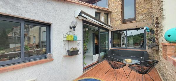 Magnifique Maison de village avec terrasses , jardinet,  piscine et garage