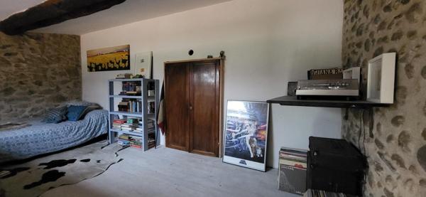 Magnifique Maison de village avec terrasses , jardinet,  piscine et garage