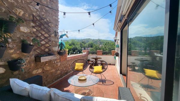 Magnifique Maison de village avec terrasses , jardinet,  piscine et garage