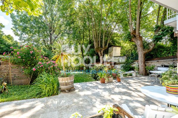 Le Bois - Rez-de-jardin 3 pièces de 69 m² avec 269 m² d'extérieur