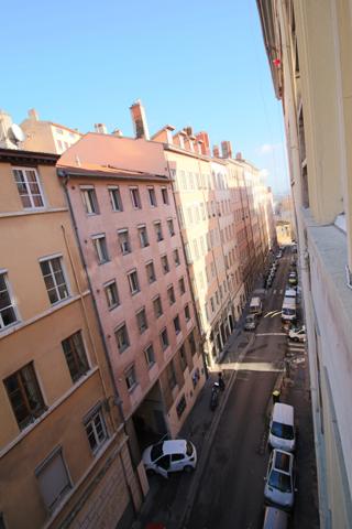 Lyon (69001) T1 de charme rénové et meublé - Dispo mi 21/05/2026 !