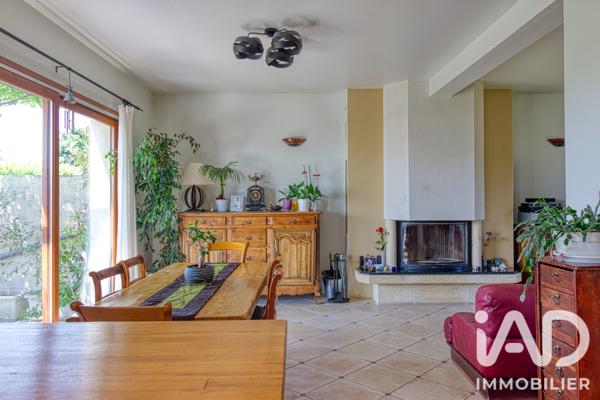 Maison à vendre 6 pièces 134,5 m² Saint-Leu-la-Forêt