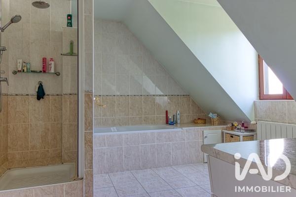 Maison à vendre 6 pièces 134,5 m² Saint-Leu-la-Forêt