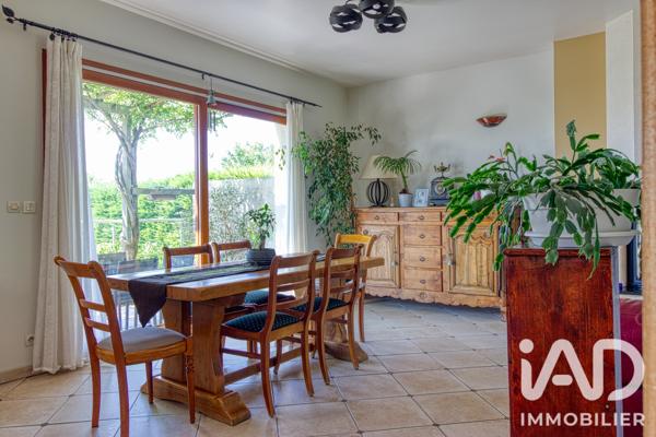Maison à vendre 6 pièces 134,5 m² Saint-Leu-la-Forêt