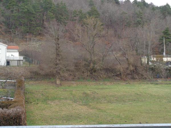 Sanssac L'Eglise(43), terrain constructible de 931m2