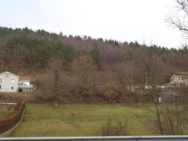 Sanssac L'Eglise(43), terrain constructible de 931m2