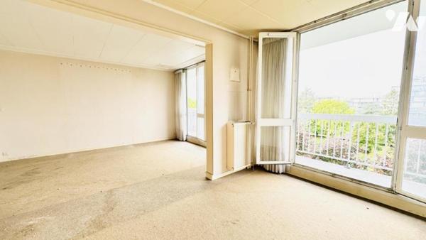 Appartement 4/5 pièces avec grand balcon – Chelles