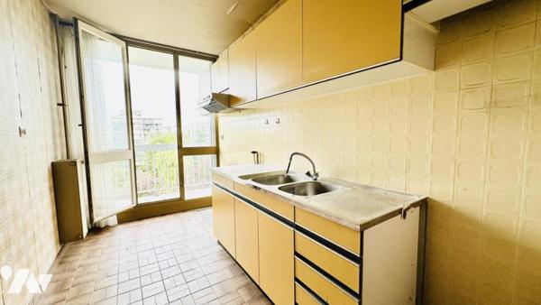 Appartement 4/5 pièces avec grand balcon – Chelles