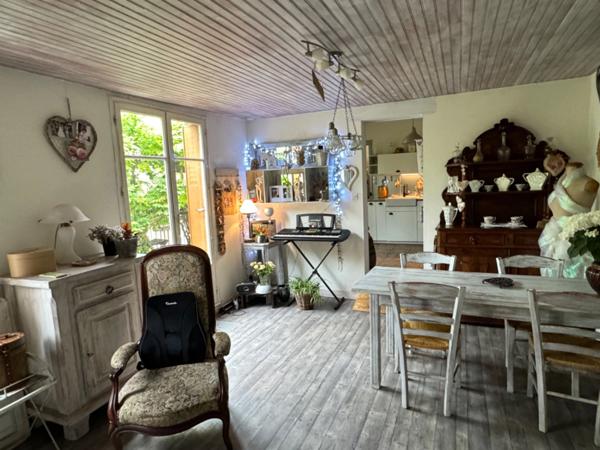 MAISON DE CARACTÈRE DANS UN CADRE UNIQUE