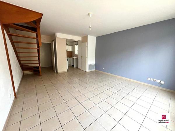 78250 MEULAN-EN-YVELINES, Appartement duplex 3 pièce(s) 61.91 m2, box et stationnement