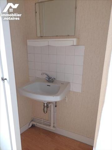 Immeuble à usage de commerce et habitation