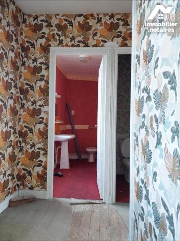 Immeuble à usage de commerce et habitation