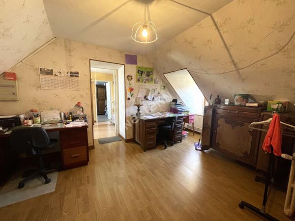 LONGÈRE 4 CHAMBRES AVEC DÉPENDANCES SUR TERRAIN CLOS SANS TRAVAUX EN CAMPAGNE DE CHABRIS (INDRE 36)