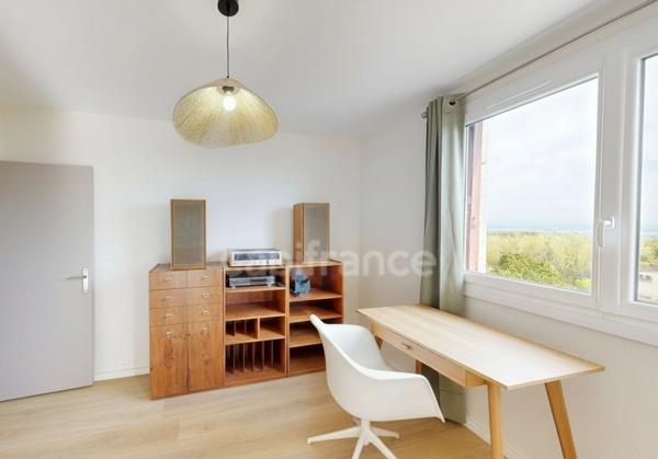 Appartement T4 rénové en 2026 – 89,12 m² – 6ᵉ étage – Vue remarquable sur Lyon